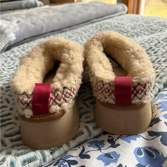 UGG tazz II Cream Sherpa Platform clog slipper in Heritage braid size 7 cozy - Picture 11 of 12